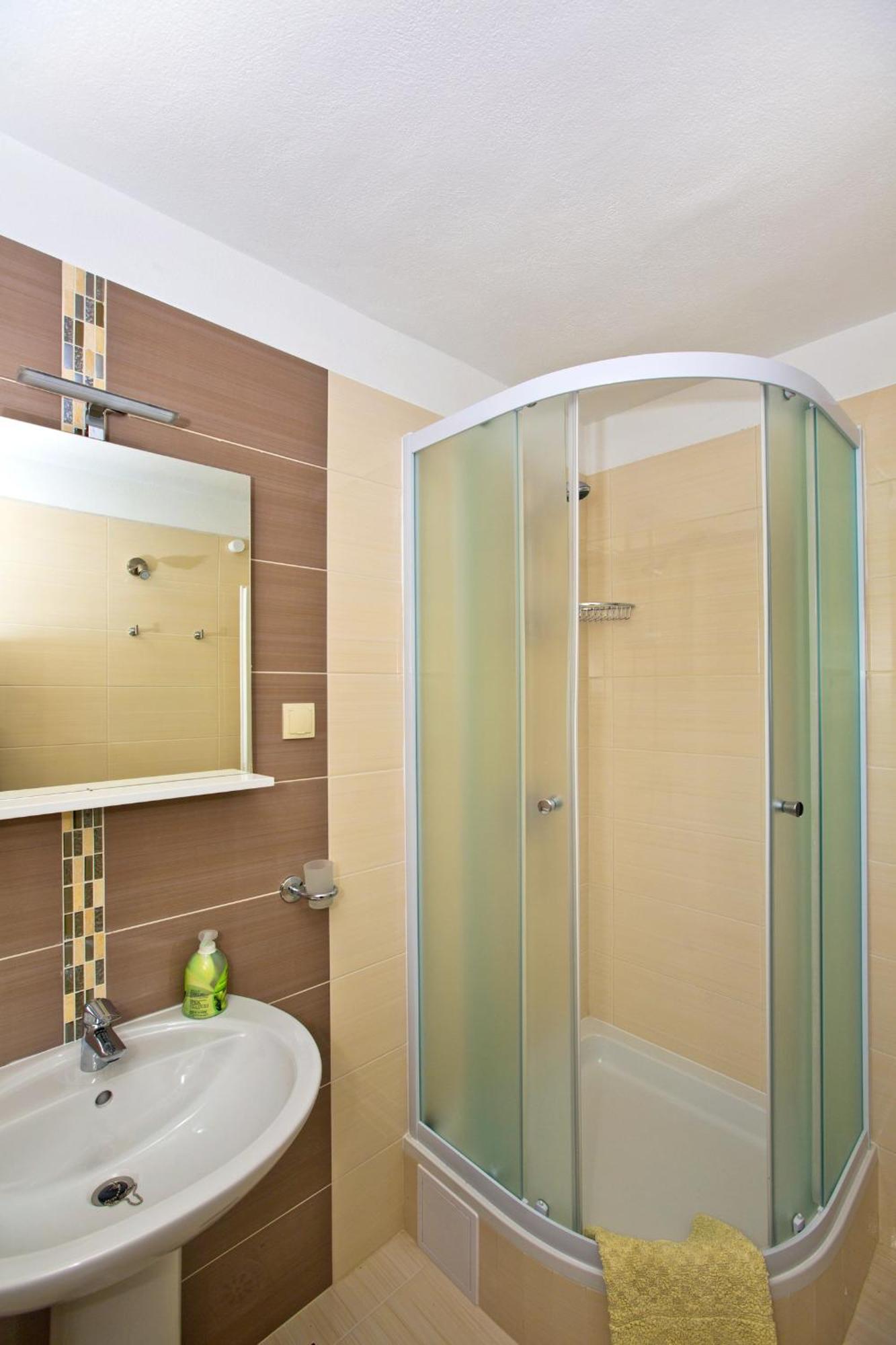 Seaside Secluded Apartments Cove Tvrdni Dolac, Hvar - 4008 Gdinj Rom bilde
